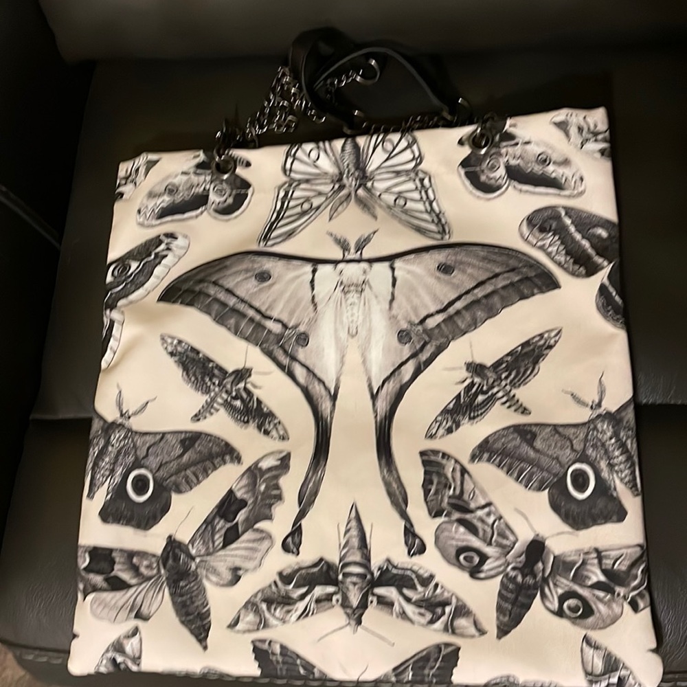 Moth purse